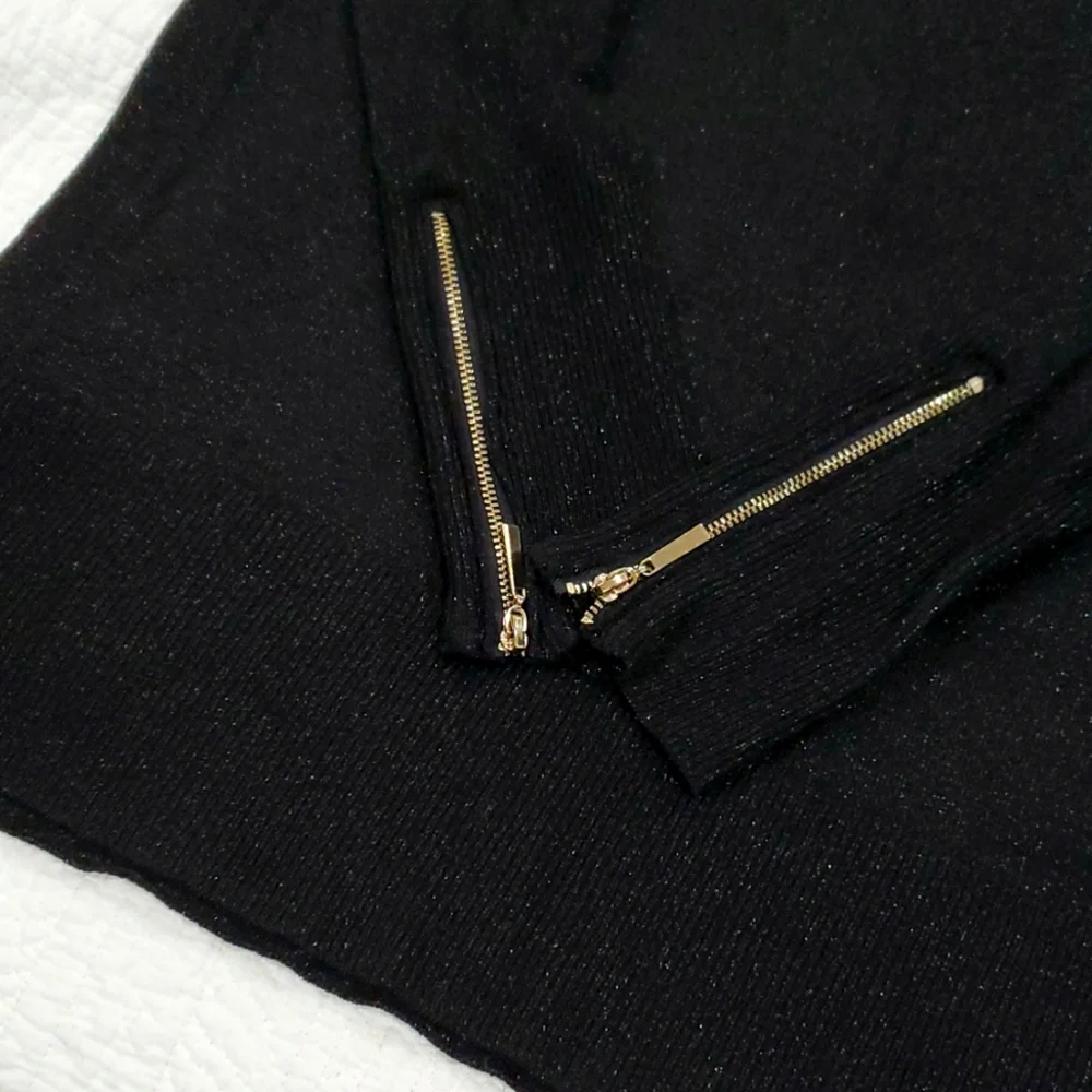 Sweater - Picture 3 of 3